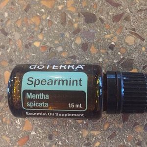 Makeup - Spearmint essential oil- Doterra NEW Makeup - Spearmint essential oil- Doterra NEW